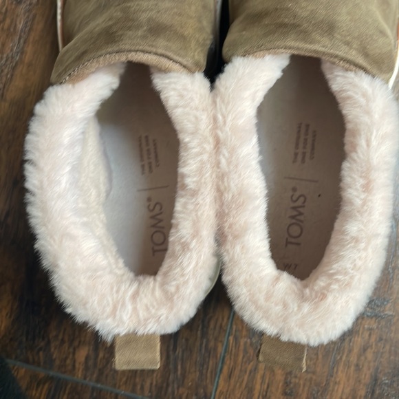 Women’s Toms Paxton Slip On - Picture 2 of 9